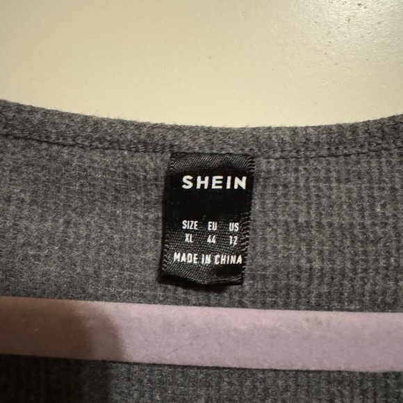 SHEIN Gray and Leopard Print Women's Top Size XL - Picture 3 of 4